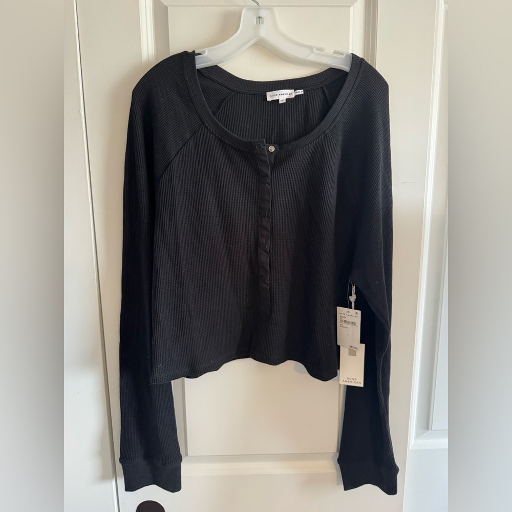 Good American Black Ribbed Button-Down cropped Henley Shirt